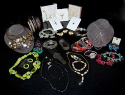 Wholesale Mixed Jewelry, Ladies, Necklaces, Bracelets, Earrings
