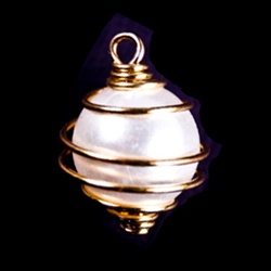 Single Pearl Eye Pin
