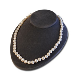 Wholesale Hand Knotted Pearl Necklace Beautiful 8mm pearls, 18" (1 dozen minimum)
56706