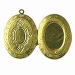 Oval Locket - 33mm x 23mm with a 18mm x 13mm oval recess