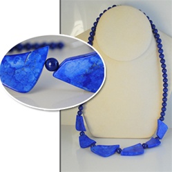 Wholesale Genuine Blue Lapis Necklace Beautiful lapis 8mm beads & 1 1/2" x 1" stones, 24" long.
JF344