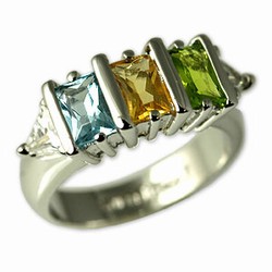 Ladies cubic zirconia ring